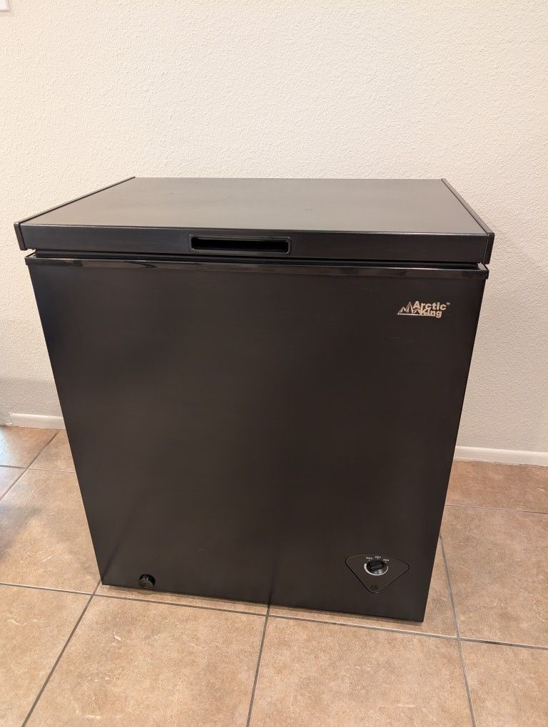Arctic King Chest Freezer 