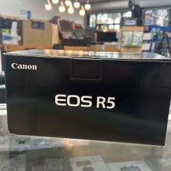 Canon R5 Camera New