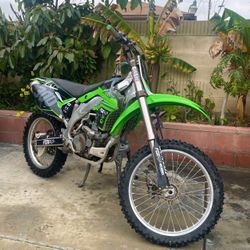 2007 Kawasaki 450 dirt bike 