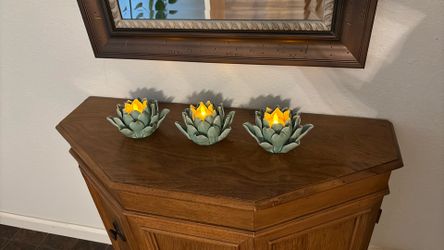 Ceramic lotus votive candleholders