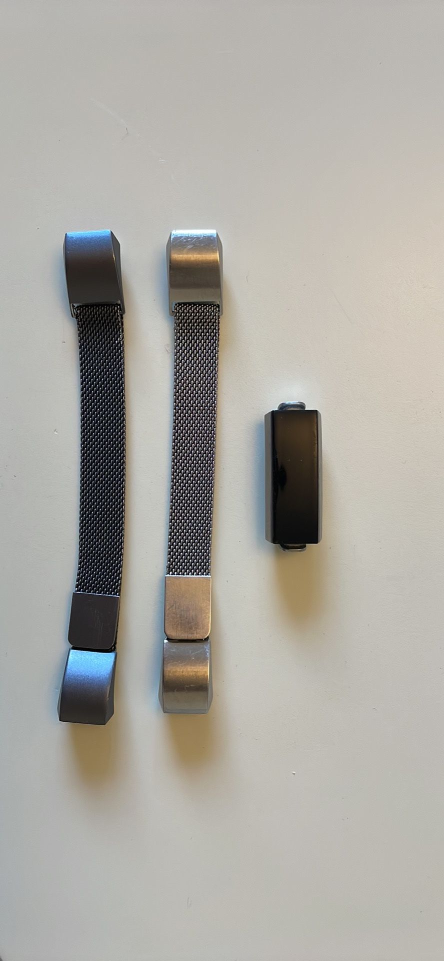 Fitbit Alta With Extra Bands-negotiable price