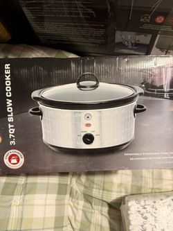 BRAND NEW slow Cooker Chef’s Counter