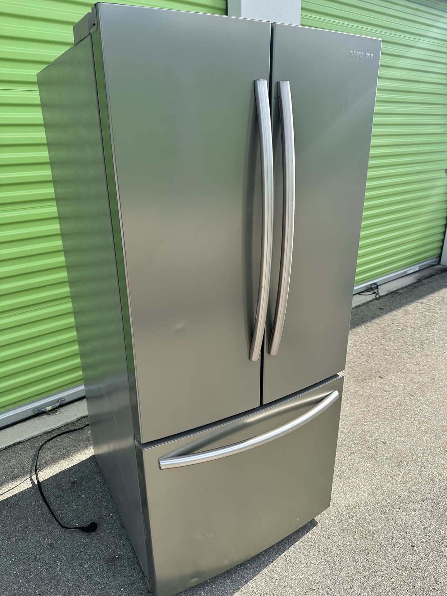 Samsung 29” Wide Stainless Steel Refrigerator ; French Doors