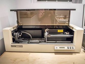 Howtek D4000  professional tabletop photomultiplier tube drum scanner