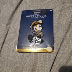 Disney Parks Mickey Mouse Main Attraction Pirates Of The Caribbean Jumbo Pin.