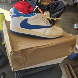 Air Jordan 1 Low (Travis)