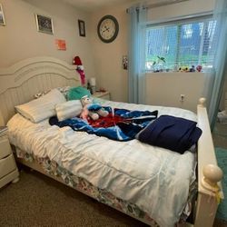 2 Queen Beds With Box Spring 