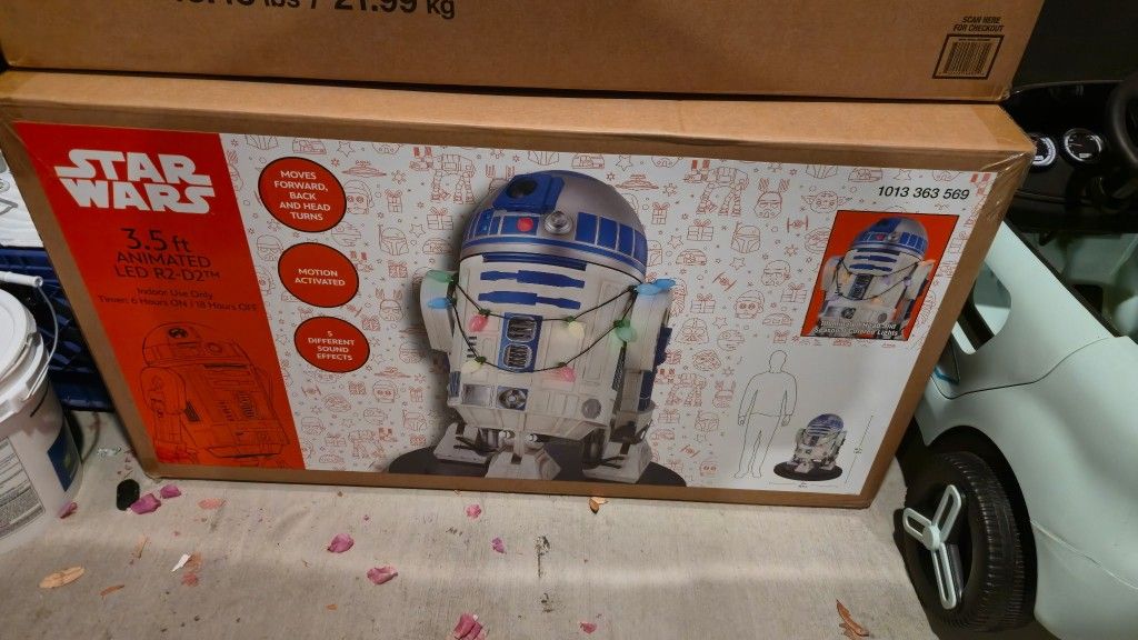R2-D2 Homedepot Animatronic R2D2
