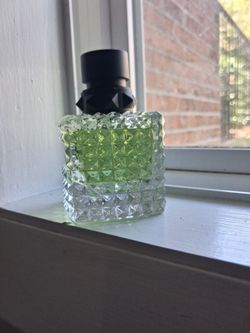 Valentino perfume