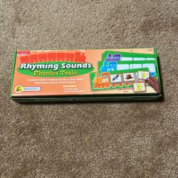 LAKESHORE KIDS PHONICS TRAIN