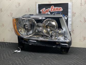 11-13 JEEP GRAND CHEROKEE PASSENGER OEM HALOGEN HEADLIGHT