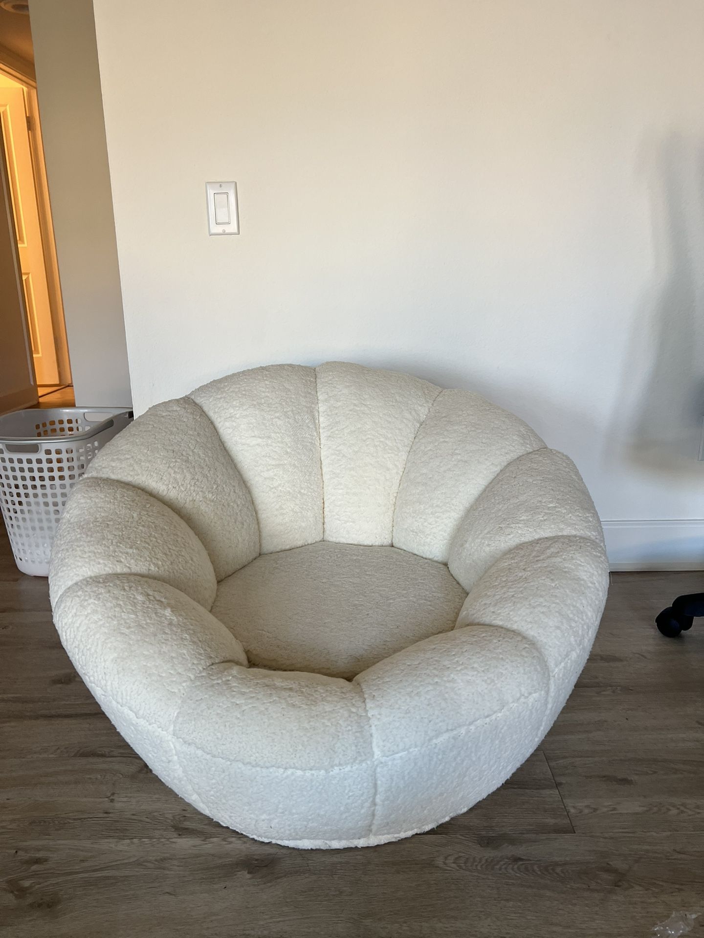 Upholstered Swivel Chair