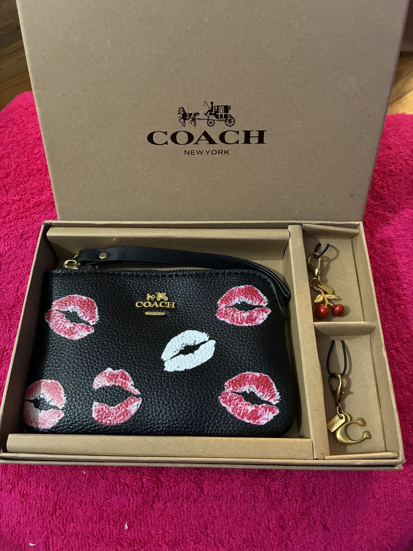 Coach Wristlet 3pc Set With  🔐 