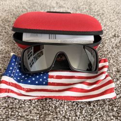 Oakley sunglasses (Model: Bat Wolf) Polarized 