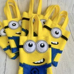 Minions Felt Party Bags / Set Of 6 Bags / Party Supplies 