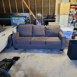 Couch With Pull Out Bed