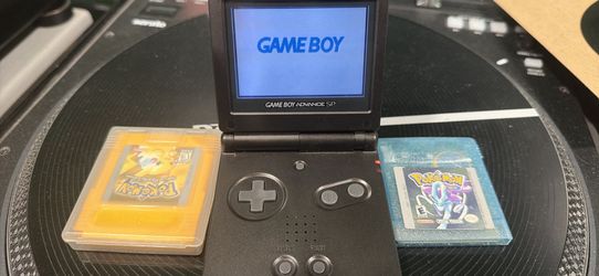 Gameboy Advance SP w/ Pokémon Games
