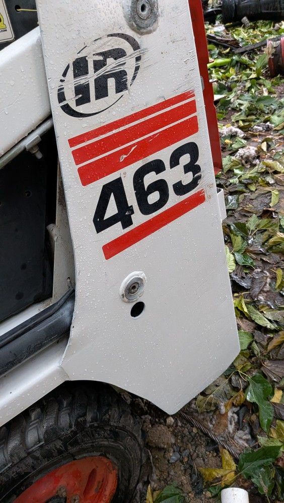 463 Bobcat Second Owner Everything Functioning As New. Let's Go First Serve