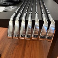 Toura Golf SCB-1 Gen 2. 4-P