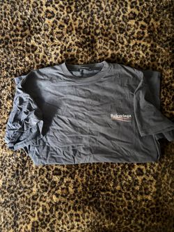 authentic balenciaga tshirt🩶🤍