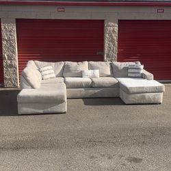 Oversized Comfy Sectional – Free Delivery & Setup Today