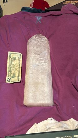 Hi clarity clear courts tower weigh 13.3 pounds and is approximately 15” x 5”