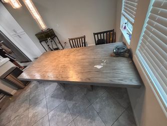 Dining room table