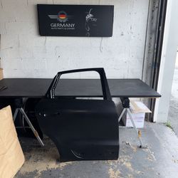 Porsche Macan  Door Rh Rear  New