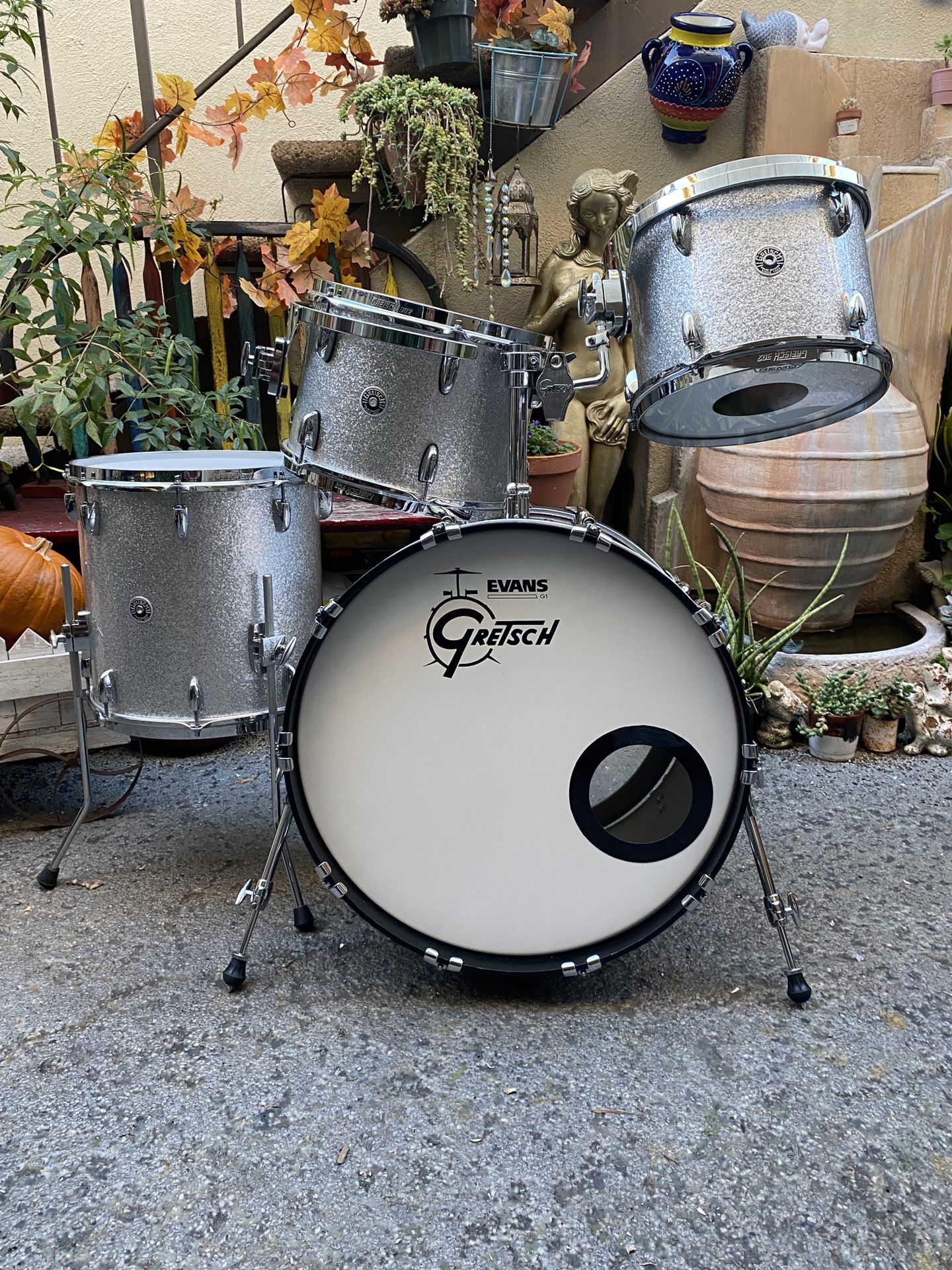Gretsch Brooklyn Maple 4pc 22/12/13/14 Drum Set White Sparkle
