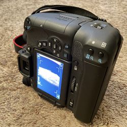 Canon Rebel T6i W/Canon Camera Battery Grip