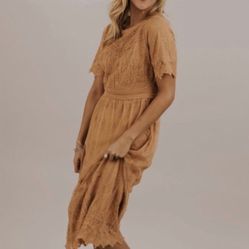 NWT Roolee Aly Lace Golden Dress - SIZE S