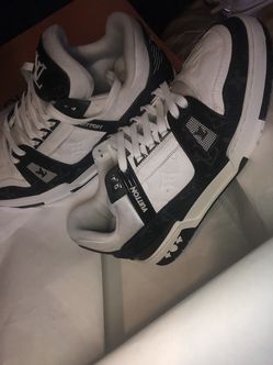 Louis Vuitton Trainer Sneakers Black White