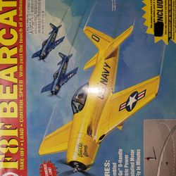 Cox F8F Bearcat Model Flying Plane New