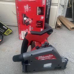 Milwaukee M18 FUEL 18V Lithium-Ion Cordless Brushless 6-1/2 in. Plunge Cut Track Saw (Tool-Only)