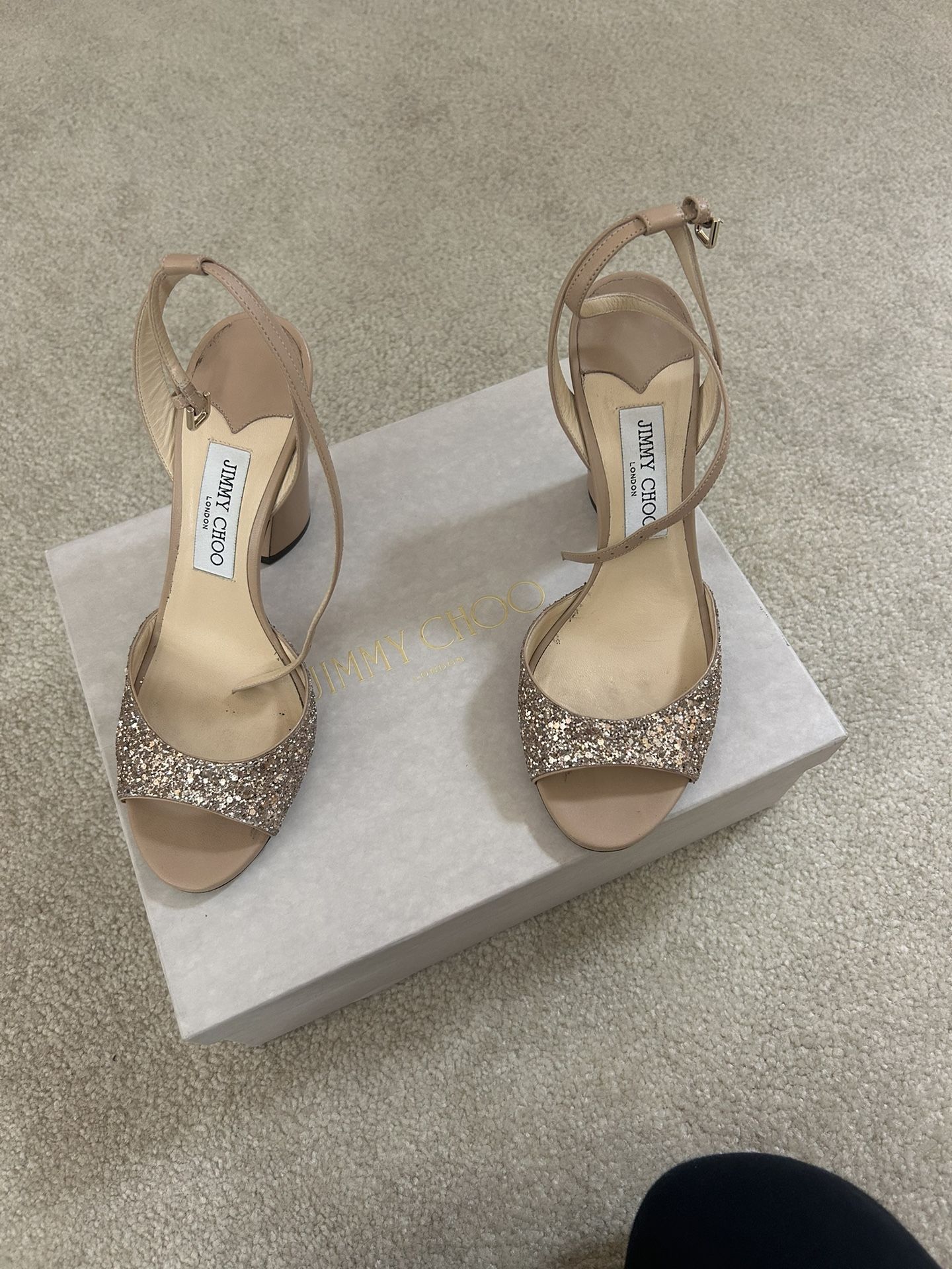 Jimmy Choo 39.5