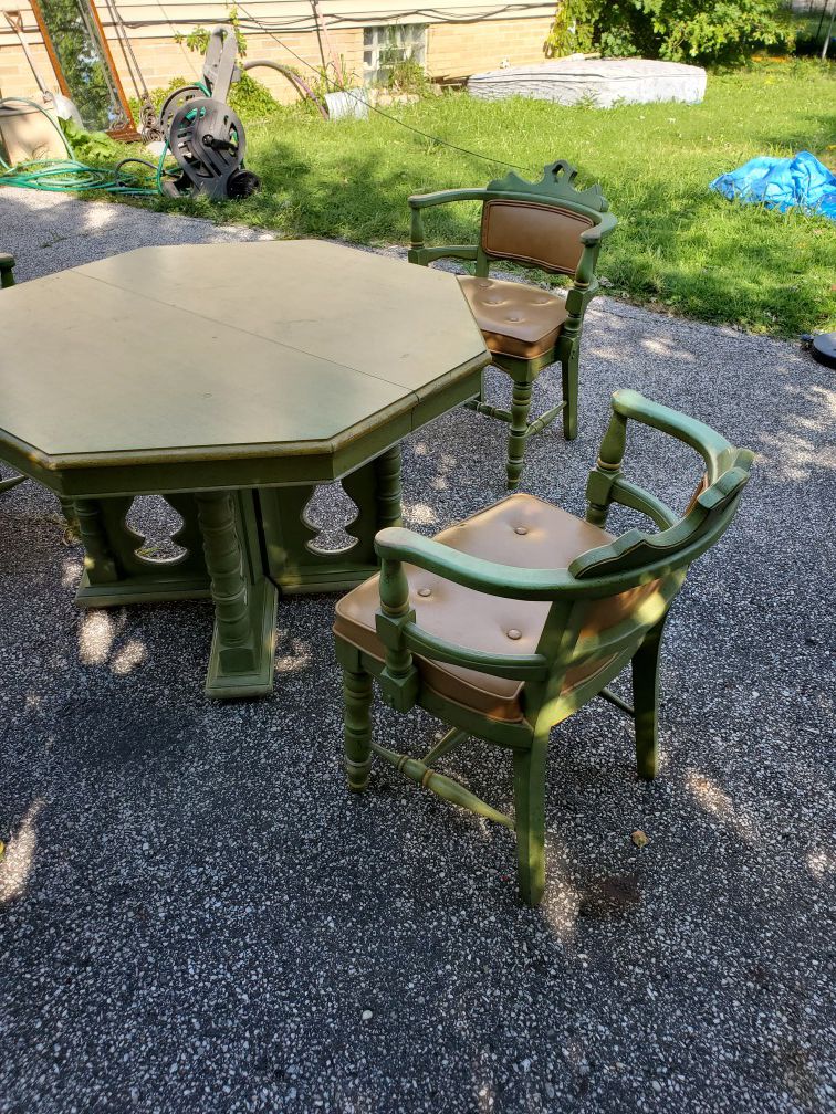 Old dining room table and chair set