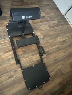 Life pro workout machine.
