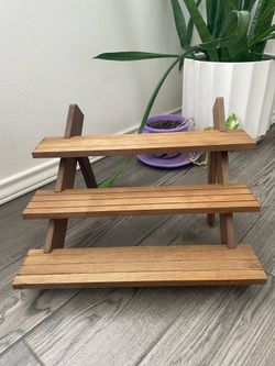 Display stand 3-tiers