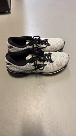 Mens’s Brooks Ghost 15 (Size 12)