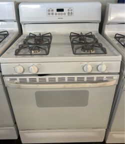 🔥 Hotpoint 30” Gas Range – White – $380