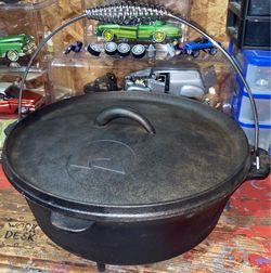 Ozark Trail Cast Iron Dutch Oven (READ DESC)