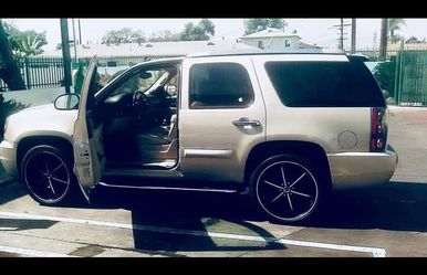 Yukon Denali ‘08 (se vende por partes)