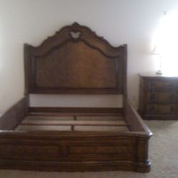 Cal King Bedroom Set