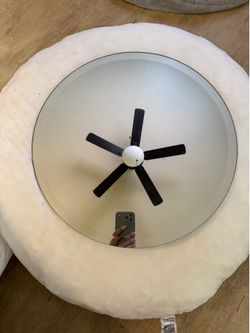 Round mirror