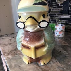 Cookie jar-wise owl