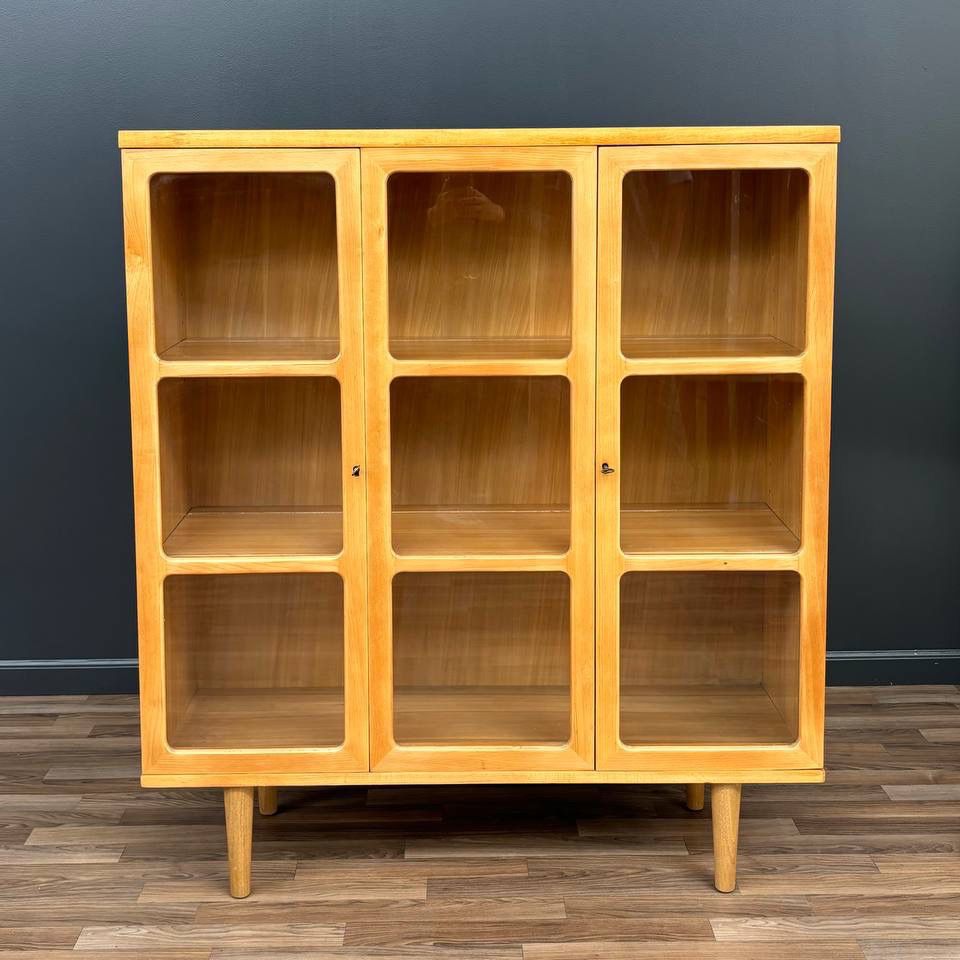 Mid-Century Modern Bookcase by Edward Wormley for Drexel, c.1950’s 