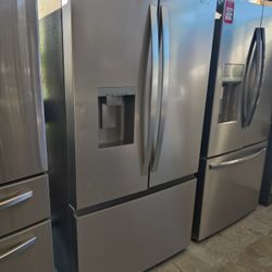 New Whirlpool
30 cu. ft. French Door Refrigerator in Fingerprint Resistant Stainless Finish with In-