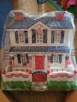 Avon Gift Collection Patriotic Lighted Fiber Optic House