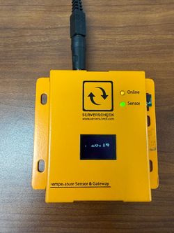 ServersCheck Temperature Sensor Gateway Network Monitor w/ Power Adapter