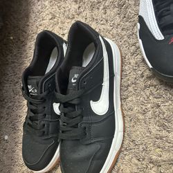 Nike SB Zoom Dunk Low Pro ‘Black Gum’ – Size US 8 (Lightly Used, Like New)
